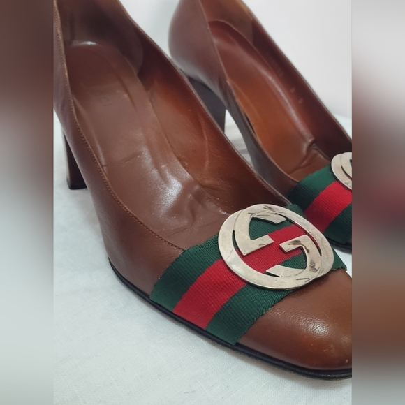 AUTHENTIC GUCCI PATENT LEATHER SIGNATURE LOGO HEEL - Picture 9 of 9